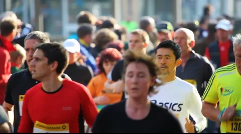Marathon runners Stock Footage 913420