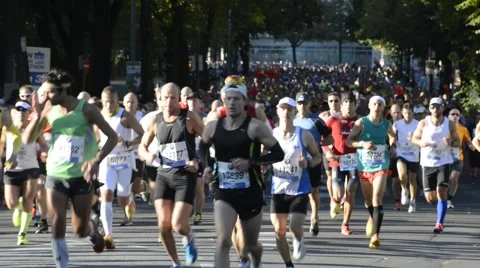 Marathon runners Stock Footage 44005089