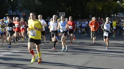 Marathon runners Stock Footage 44005180