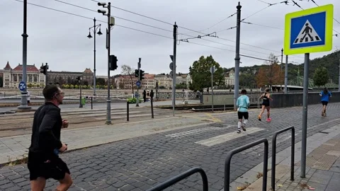 Marathon Runners Run Video stock 255618962