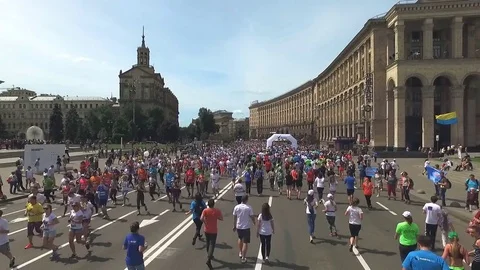 Marathon through the streets of Kiev Stock Footage 81748270