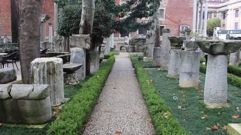 Marble and Limestone Columns Park, Istanbul, Turkey 스톡 동영상 85282118