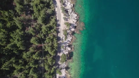 Marble beach road H.265 스톡 동영상 230609725
