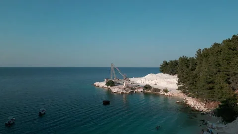 Marble Crusher at sea Video stock 280120305