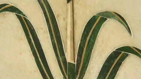 Marble inlay work of interlocking designs on wall at Red Fort, Delhi. Vídeo Stock 69160479