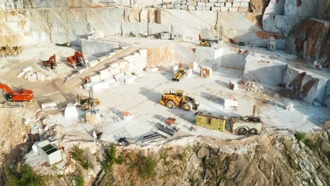 Marble quarries in Carrara 库存影片 212003385