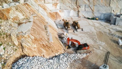 Marble quarries in Carrara 库存影片 212004929