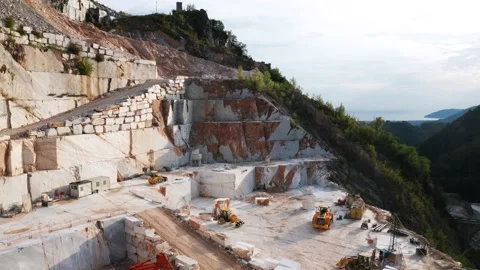 Marble quarries in Carrara 库存影片 212005627