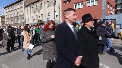 March of Remembrance on eihty-first anniversary of liquidation of Krakow ghetto Vidéo 268732656