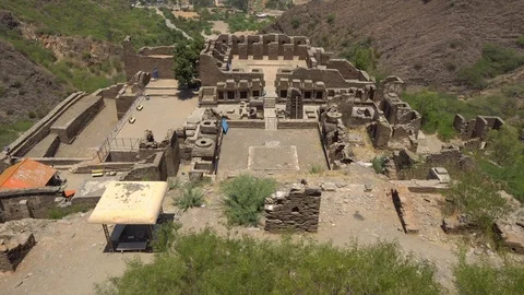 Mardan Takht-i-Bahi Throne of the water spring 141 Vídeo Stock 114775009