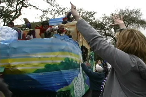 Mardi Gras Catching beads  動画素材 465419