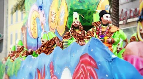Mardi Gras Parade 2404 Stock-Footage 10760358