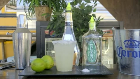 Margarita, camera dolly in Stock Footage 233997183