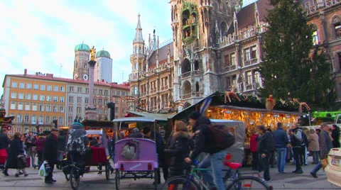 Marienplatz at Christmas Time Stock-Footage 25944605