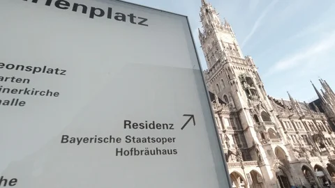 Marienplatz view reveal Stock Footage 126314701