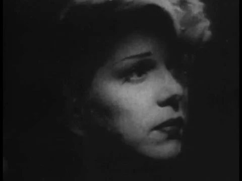 Marijuana causes people to commit murder in the 1930s. 库存影片 75313895