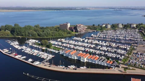 Marina Huizen 動画素材 140620242