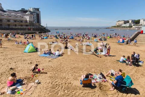 Marine Lake Beach Weston-Super-Mare Somerset With Tourists And Visitors