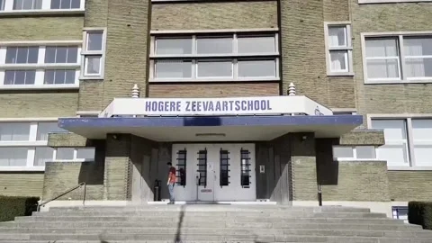 Maritime Academy of Antwerp studies Ever Given case in a simulator, BÉLGICA, ES  Stock Footage 204011303