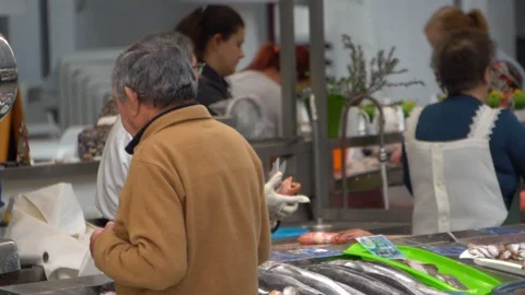 Market 動画素材 128723246