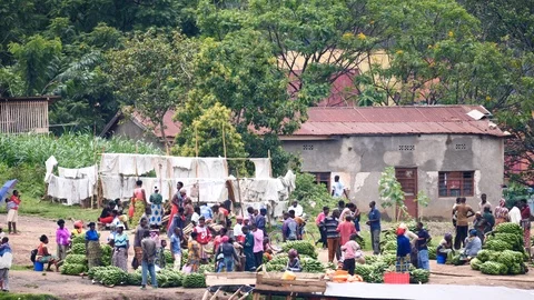Market in  Rwanda Video stock 125489951