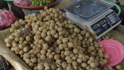 Marketday4 Video stock 303013883