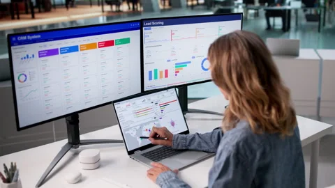 Marketing Manager Analyzes Real-time Campaign Data On Laptop Video stock 337227043