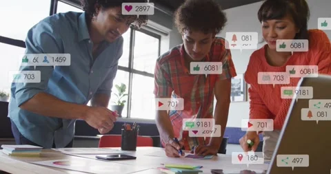 Marketing team leaning in annotating charts, animated badges appearing, showing 库存影片 334113898