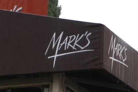 Mark's Restaurant signage 動画素材 157710