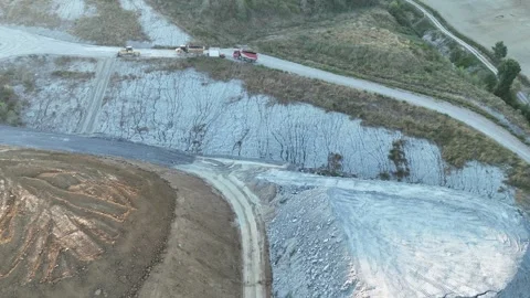 Marl extraction site for cement production in the Arda Valley near Vernasca Vidéo 345730369