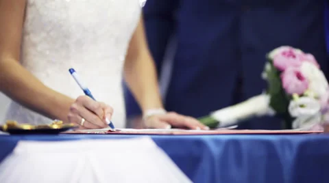 The marriage contract 스톡 동영상 32963751