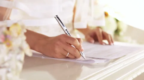 Marriage sign contract Vídeo Stock 44952737
