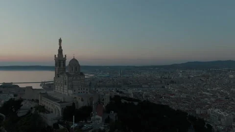 MARSEILLE-LOCKDOWN Notre-dame-sunset-POI3 LUT 스톡 동영상 131332438