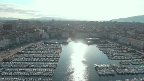 MARSEILLE-LOCKDOWN OldHarbour-canebiere-forward LUT 스톡 동영상 130825159