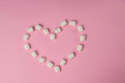 Marshmallows in the shape of a heart Foto stock