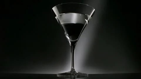 Martini with olive, Slow Motion Video stock 9294386