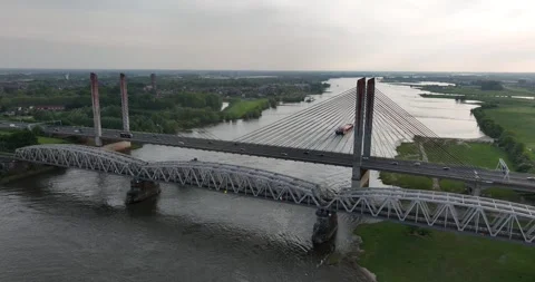 The Martinus Nijhoff Bridge cable stayed bridge over the River Waal near Vídeo Stock 278825074