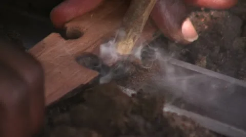 Masai make fire 1 Vídeos de archivo 22239926