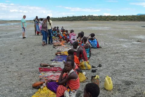 Masai people selling wares to tourists in Kenya Stock Photos
