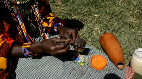 MASAI PERLE 4 Stock Footage 8950615