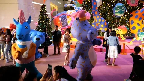 Mascots playing with children Stock Footage 122013021