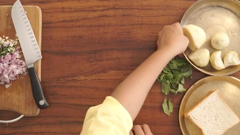 Mashing Potatoes With Hand 動画素材 76959612