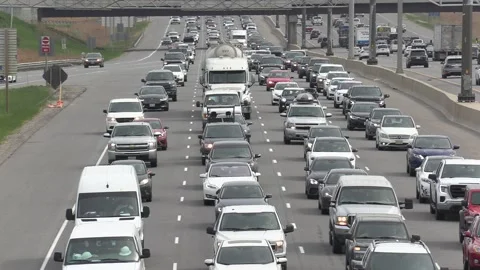 Masive Heavy rush hour traffic jam and gridlock on highway Video stock 154497157