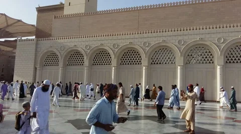 Masjid Nabwi inside Pan view Stock Footage 62254090