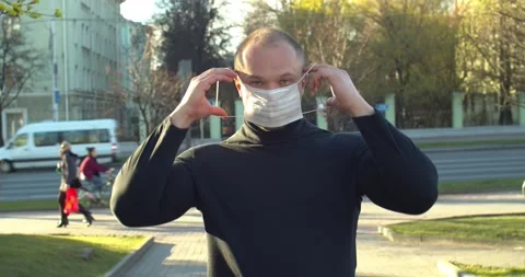 Mask on man Видео 130341719