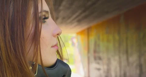 Masked - Lost in thought Vídeos de archivo 141983860