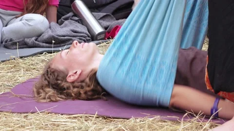 Massage with a cloth Stock Footage 139577419