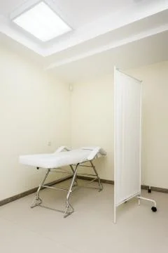 Massage room with empty table Foto stock
