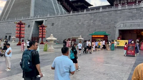 Massiv visitors in front of Yingtian Gate in Luoyang Stock Footage 316282964