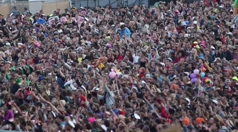 Massive crowd dancing at a festival Video stock 47148677